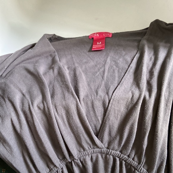 Mix & Co NWOT  sz M grey V-neck either mini dress or top for leggings - Picture 4 of 6